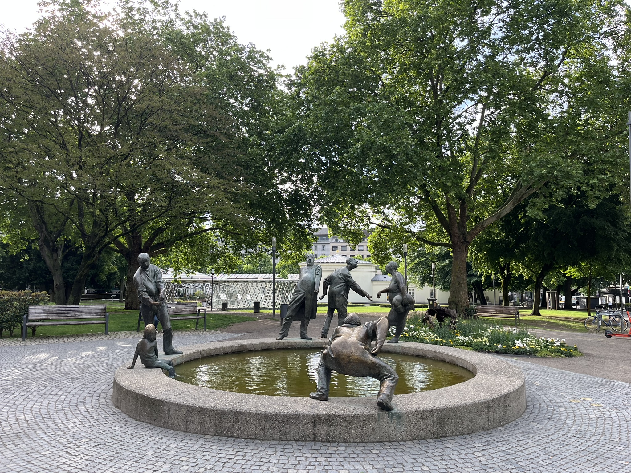 Sculptures at the “Kreislauf des Geldes” fountain in Aachen near the Users’ Meeting venue
